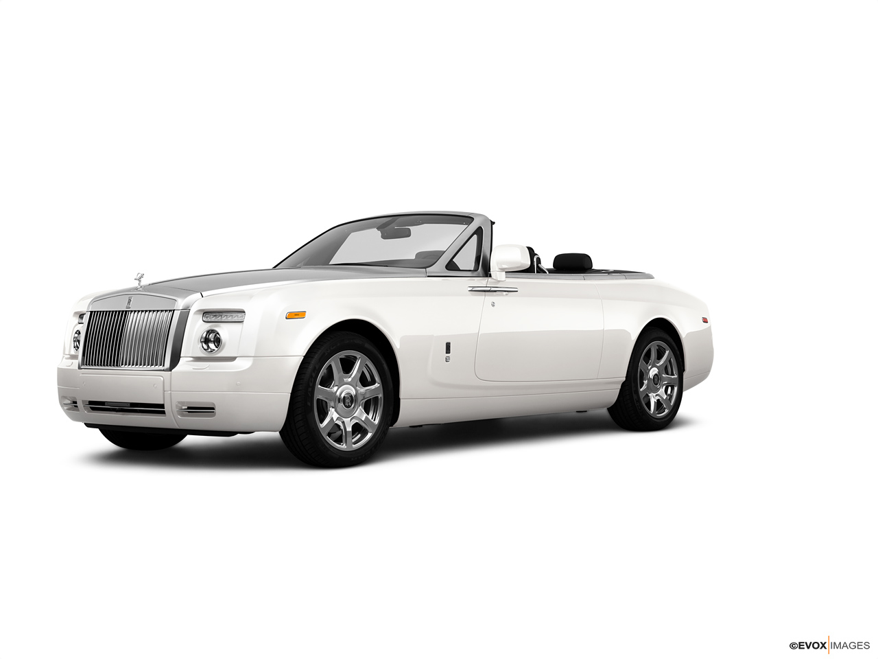 2024 Rolls-Royce Phantom Drophead Coupe  Front Quarter