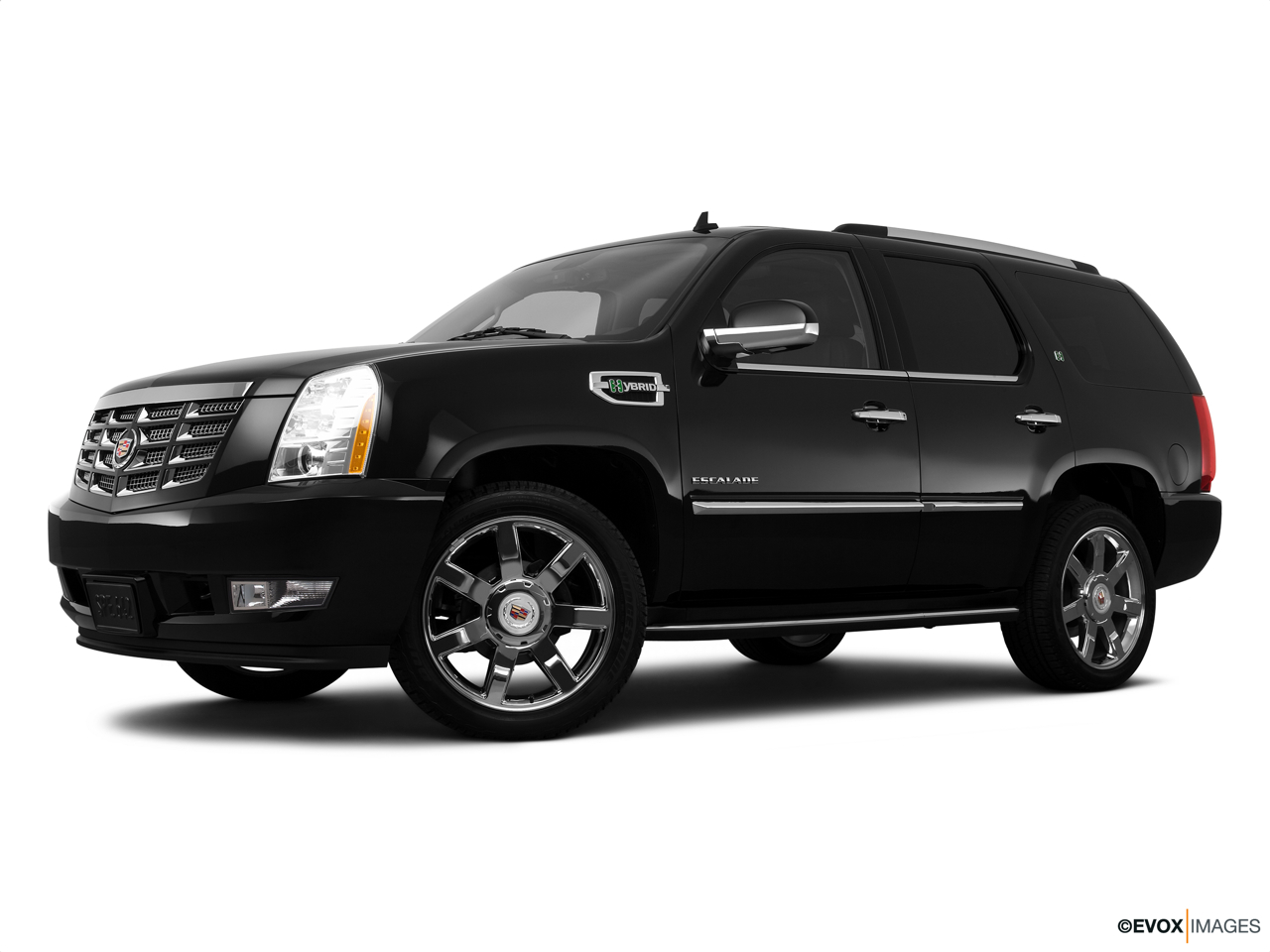 2010 Cadillac Escalade Hybrid Base Low/wide front 5/8. 