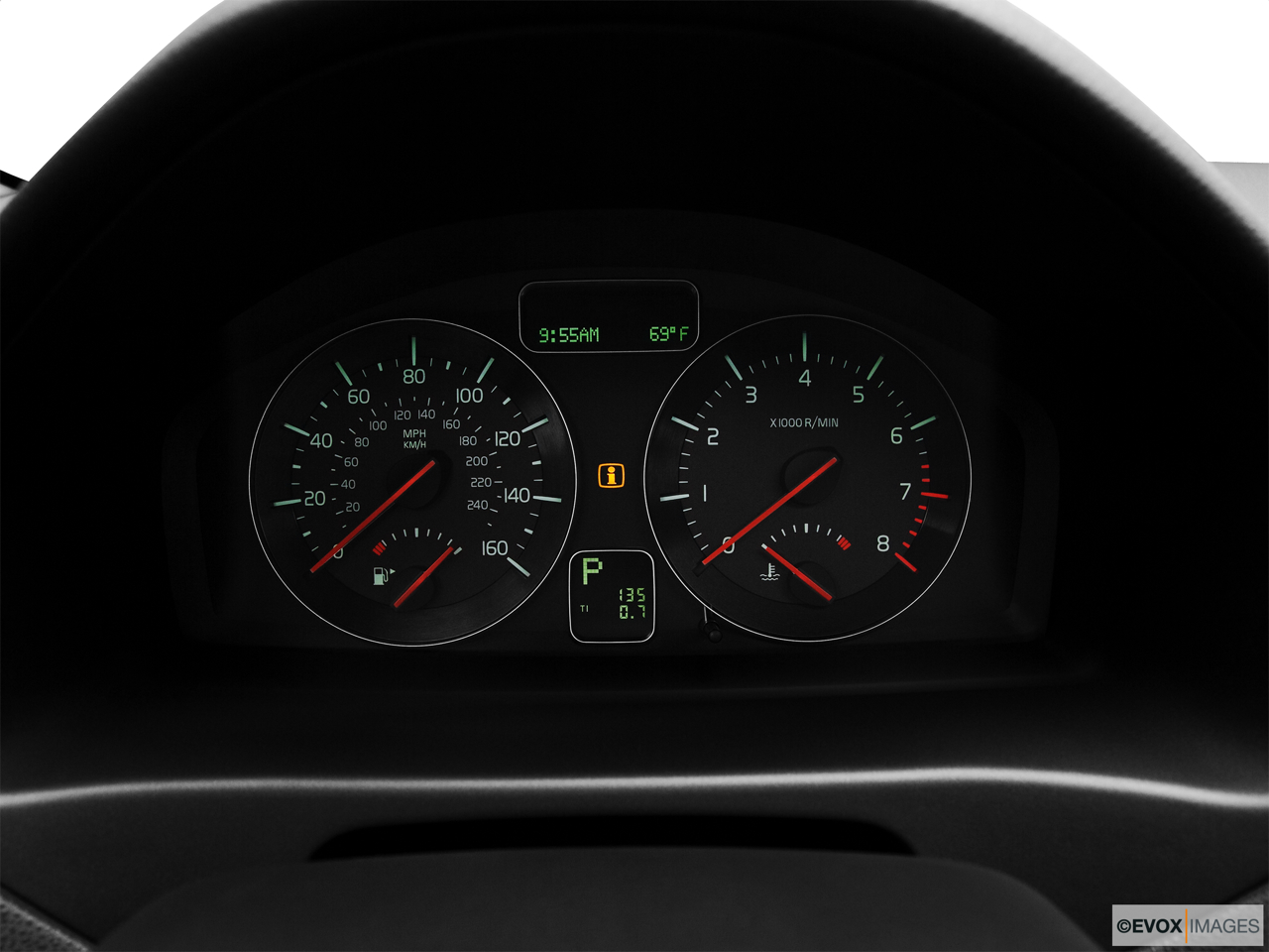 2011 Volvo C30 T5 A Speedometer/tachometer. 