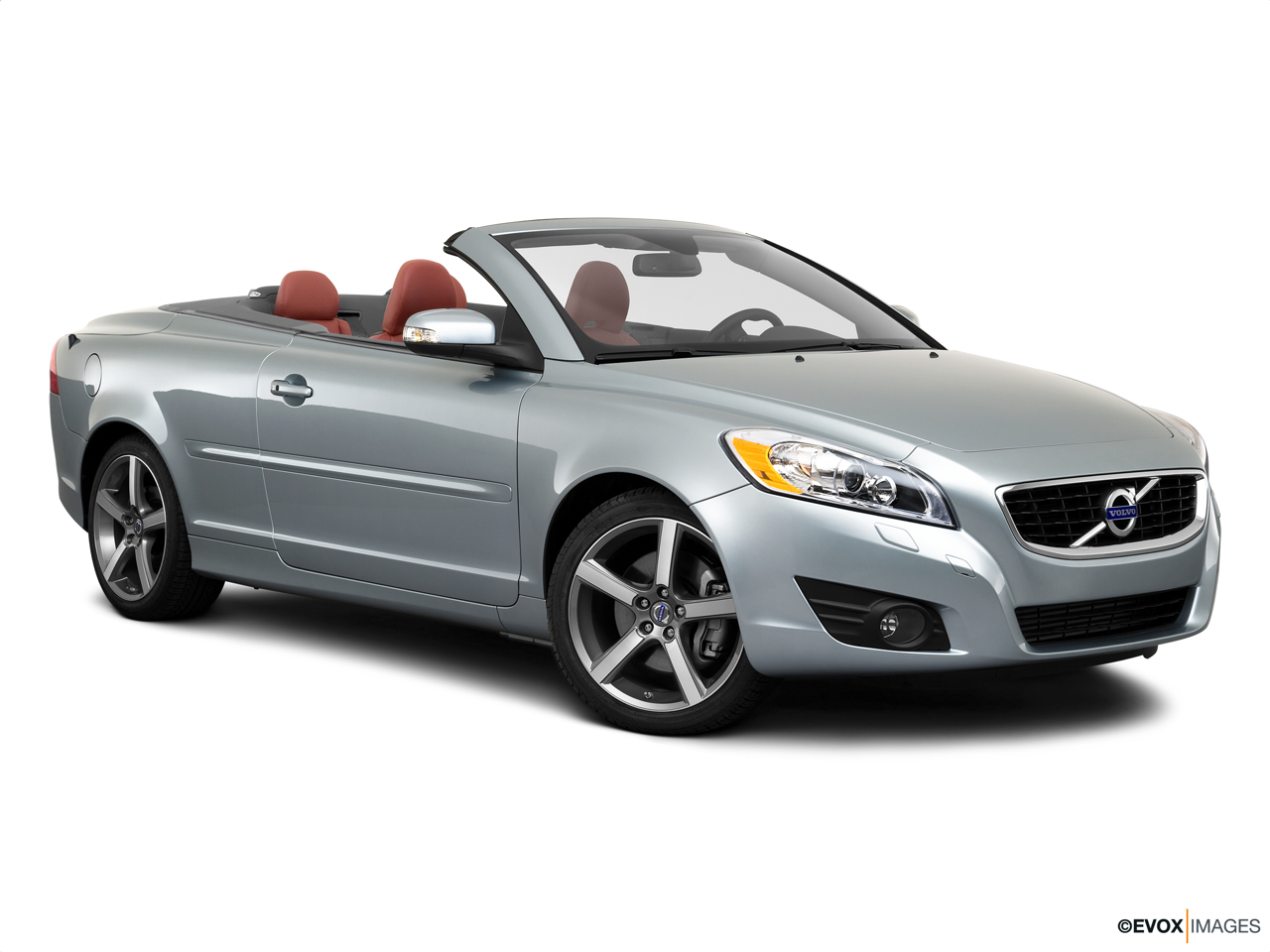 2011 Volvo C70 T5 A Front passenger 3/4 w/ wheels turned. 