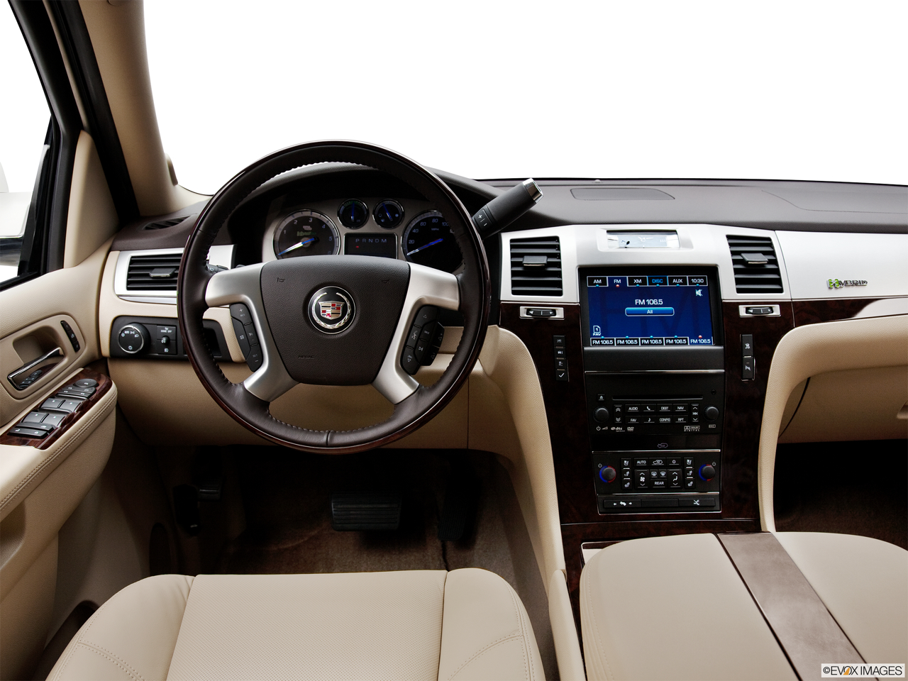 2011 Cadillac Escalade Hybrid Base Steering wheel/Center Console. 