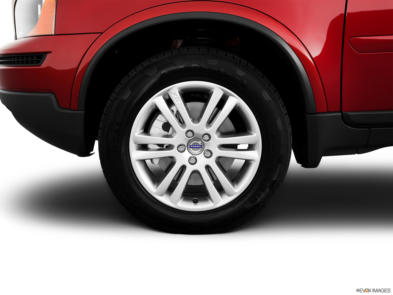 2011 Volvo XC90 3.2 Front Drivers side wheel at profile. 