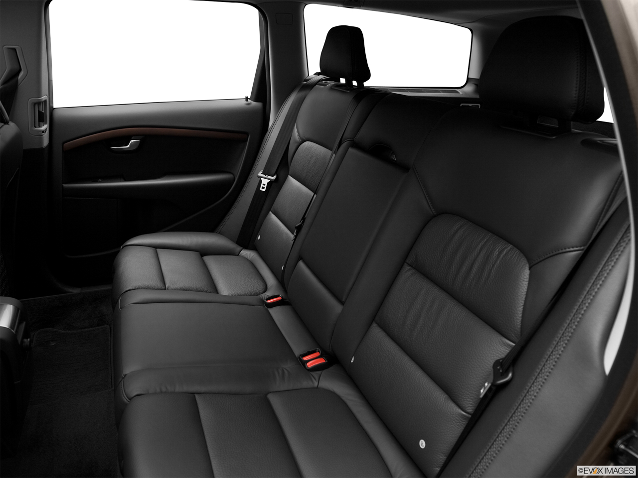 2011 Volvo XC70 3.2 Rear seats from Drivers Side. 