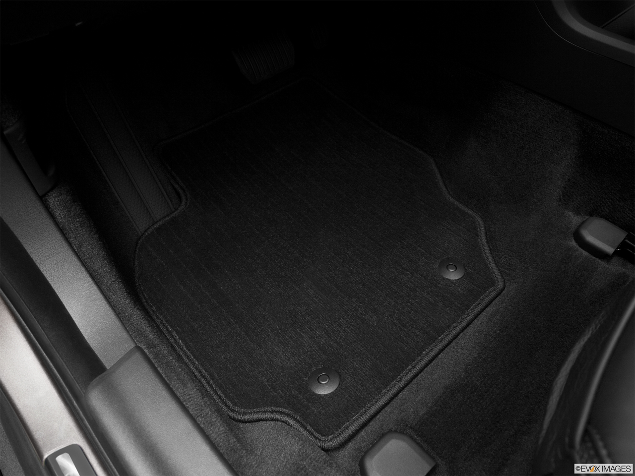 2011 Volvo XC70 3.2 Driver's floor mat and pedals. Mid-seat level from outside looking in. 