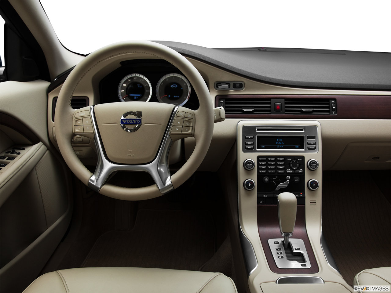 2011 Volvo S80 3.2 Steering wheel/Center Console. 
