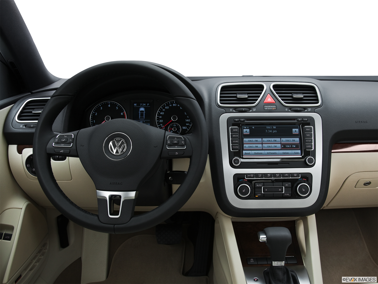 2011 Volkswagen Eos Lux Steering wheel/Center Console. 