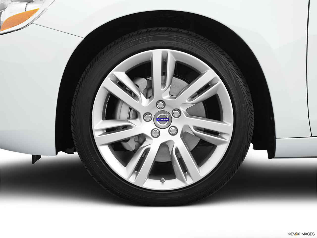2011 Volvo S60 T6 A Front Drivers side wheel at profile. 