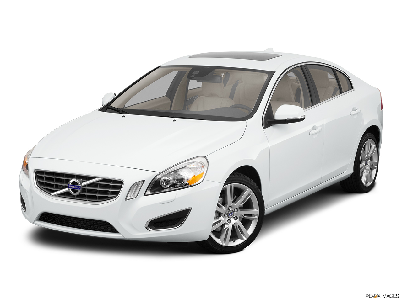 2011 Volvo S60 T6 A Front angle view. 