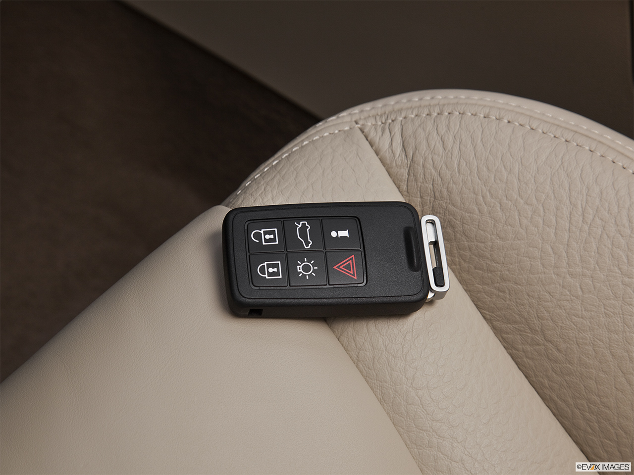 2011 Volvo S60 T6 A Key fob on driver's seat. 