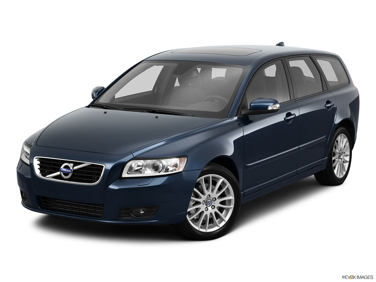 2011 Volvo V50 T5 Front angle view. 