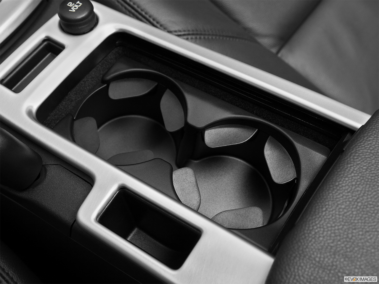 2011 Volvo V50 T5 Cup holders. 
