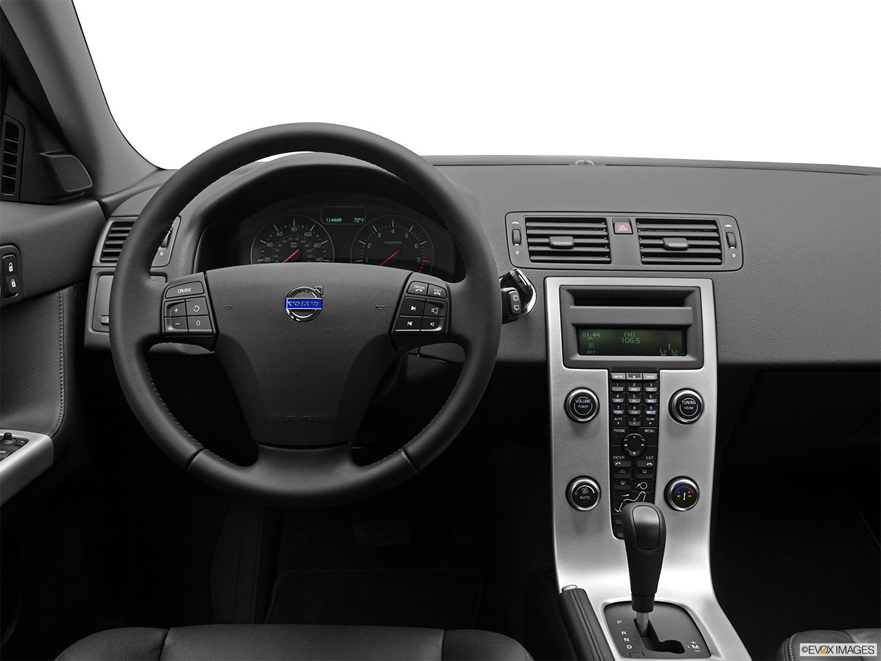 2011 Volvo V50 T5 Steering wheel/Center Console. 