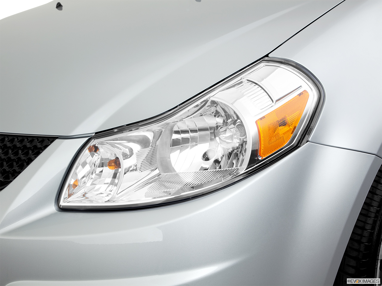 2011 Suzuki SX4 Sportback Technology Drivers Side Headlight. 