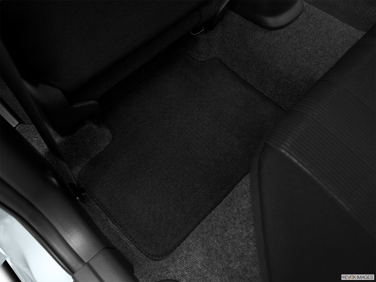 2011 Suzuki SX4 Sportback Technology Rear driver's side floor mat. Mid-seat level from outside looking in. 
