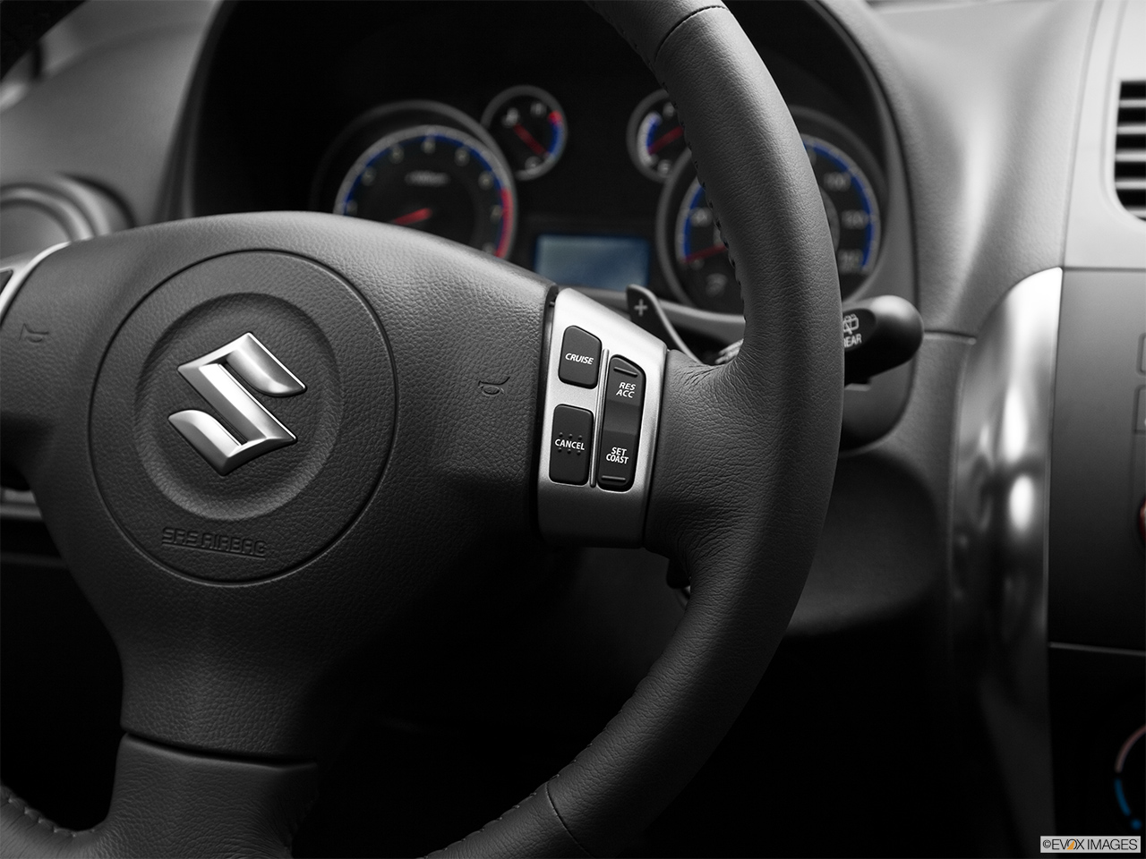 2011 Suzuki SX4 Sportback Technology Steering Wheel Controls (Right Side) 