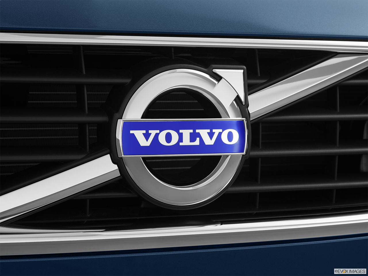 2011 Volvo S40 T5 A Rear manufacture badge/emblem 