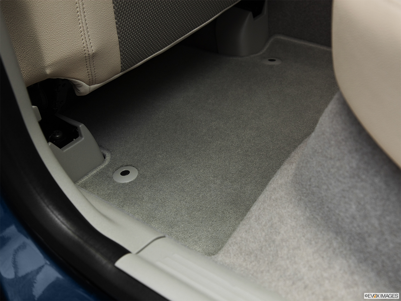 2011 Volvo S40 T5 A Rear driver's side floor mat. Mid-seat level from outside looking in. 