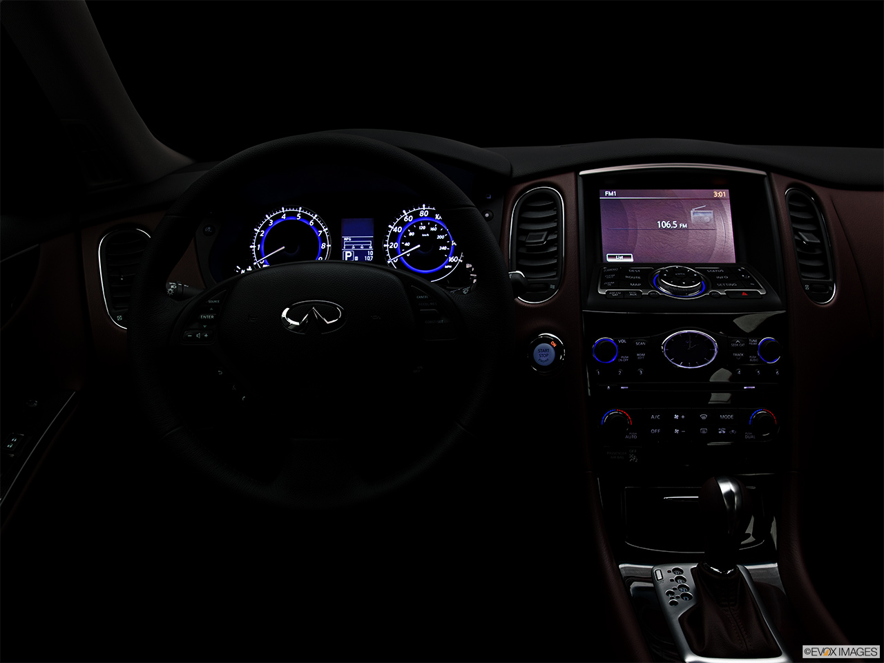 2011 Infiniti EX EX35 Journey Centered wide dash shot - "night" shot. 