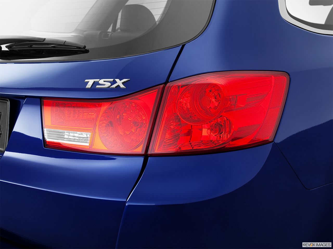 2011 Acura TSX Sport Wagon Passenger Side Taillight. 