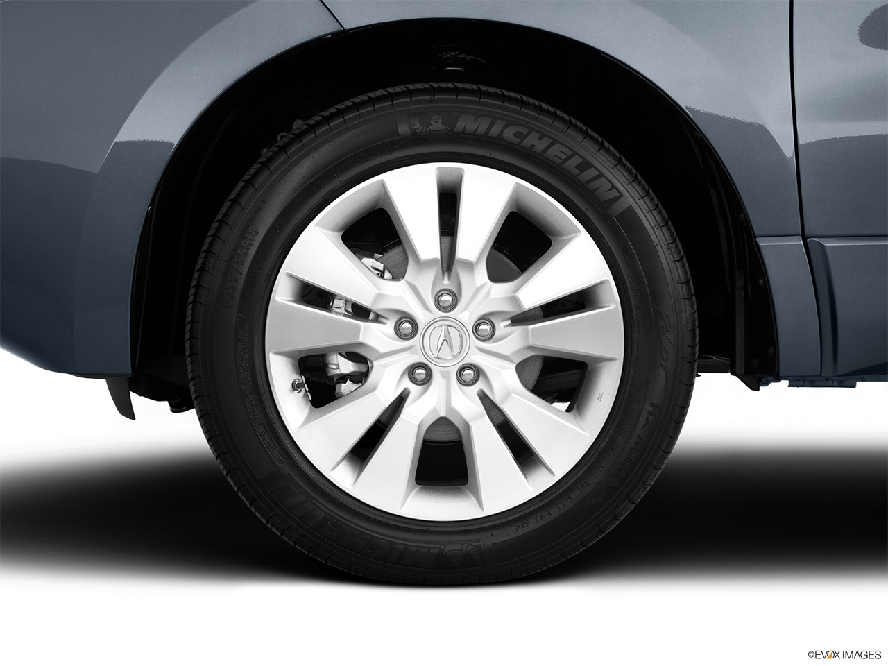 2011 Acura RDX RDX SH-AWD Front Drivers side wheel at profile. 