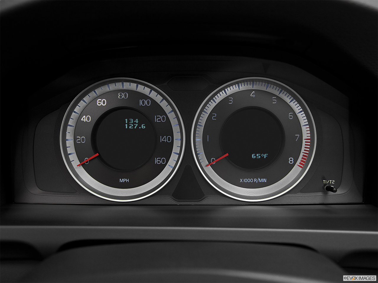 2012 Volvo S60 T5 SR Speedometer/tachometer. 
