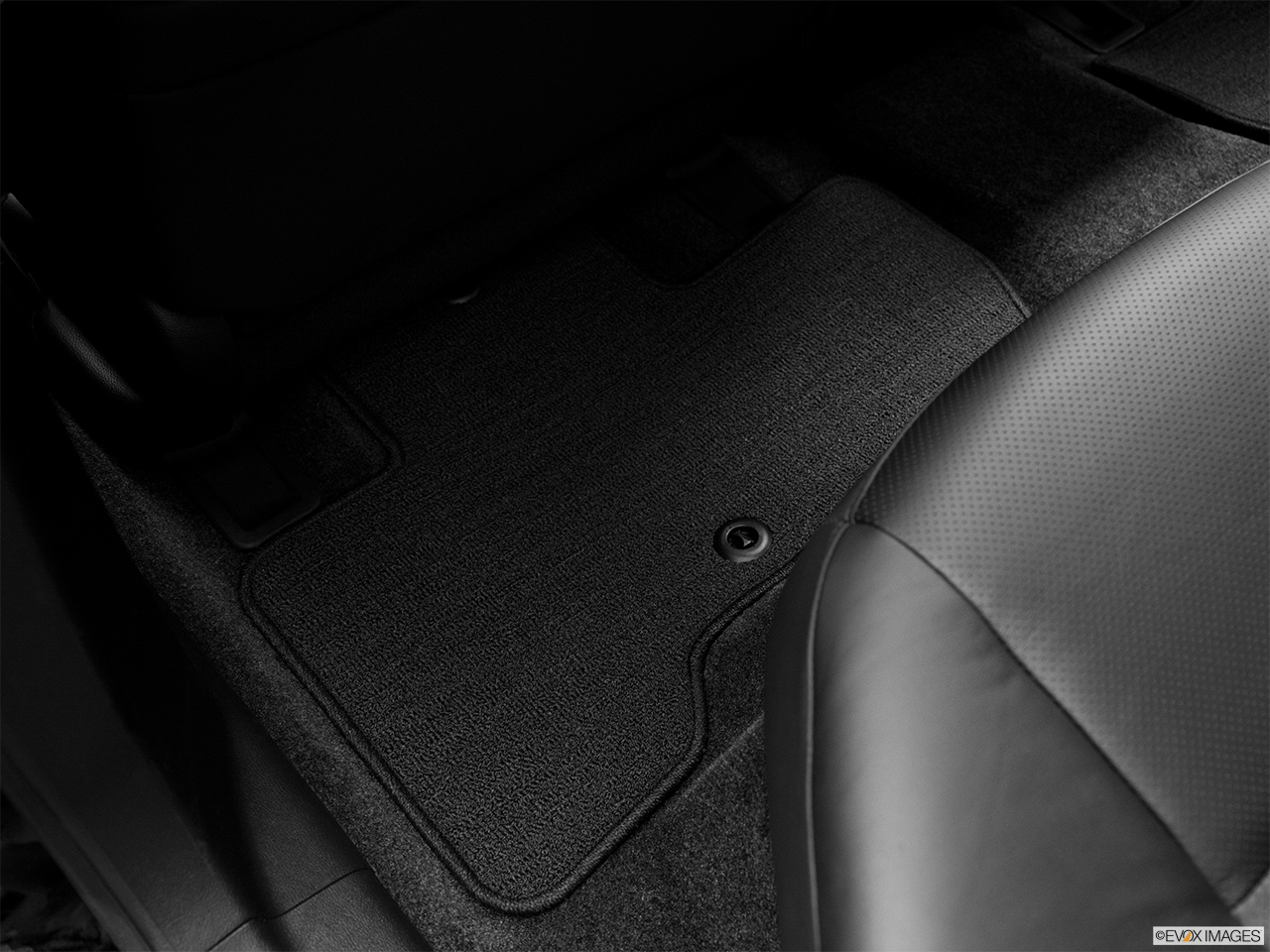2011 Acura ZDX ZDX Technology Rear driver's side floor mat. Mid-seat level from outside looking in. 
