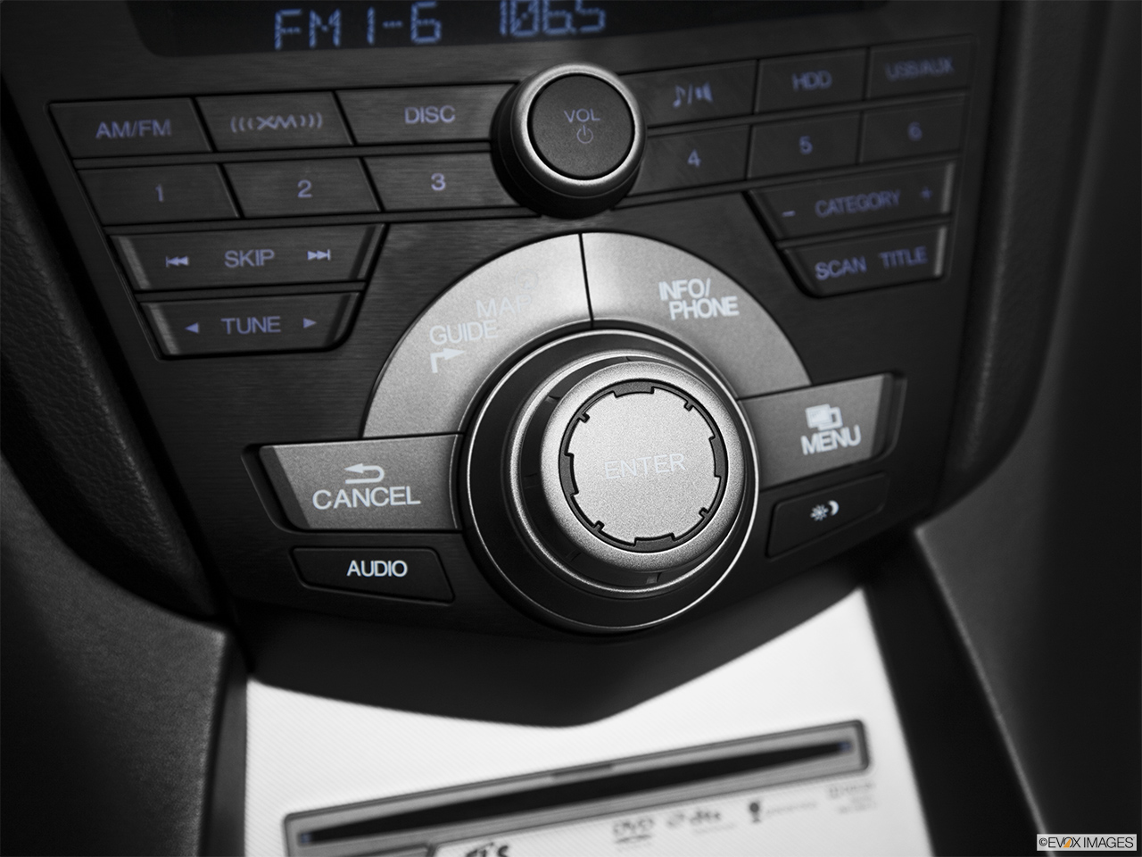 2011 Acura ZDX ZDX Advance System Controls. 