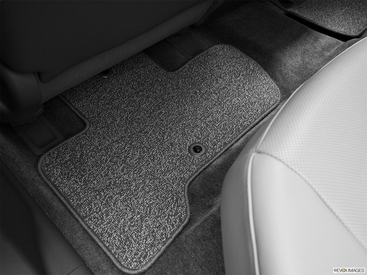 2011 Acura ZDX ZDX Advance Rear driver's side floor mat. Mid-seat level from outside looking in. 