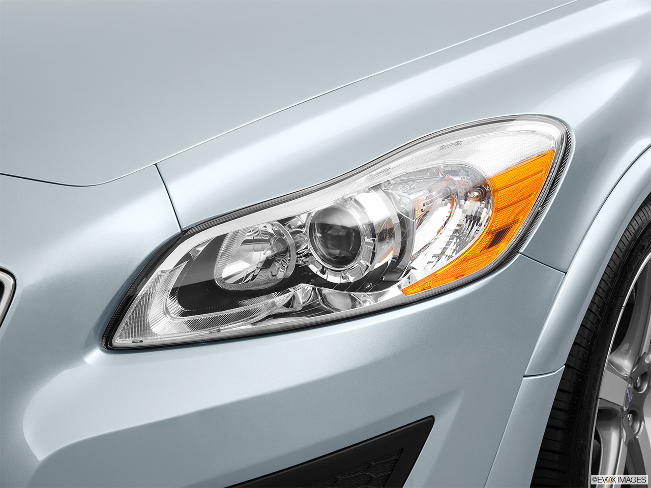 2012 Volvo C30 T5 R-Design Drivers Side Headlight. 
