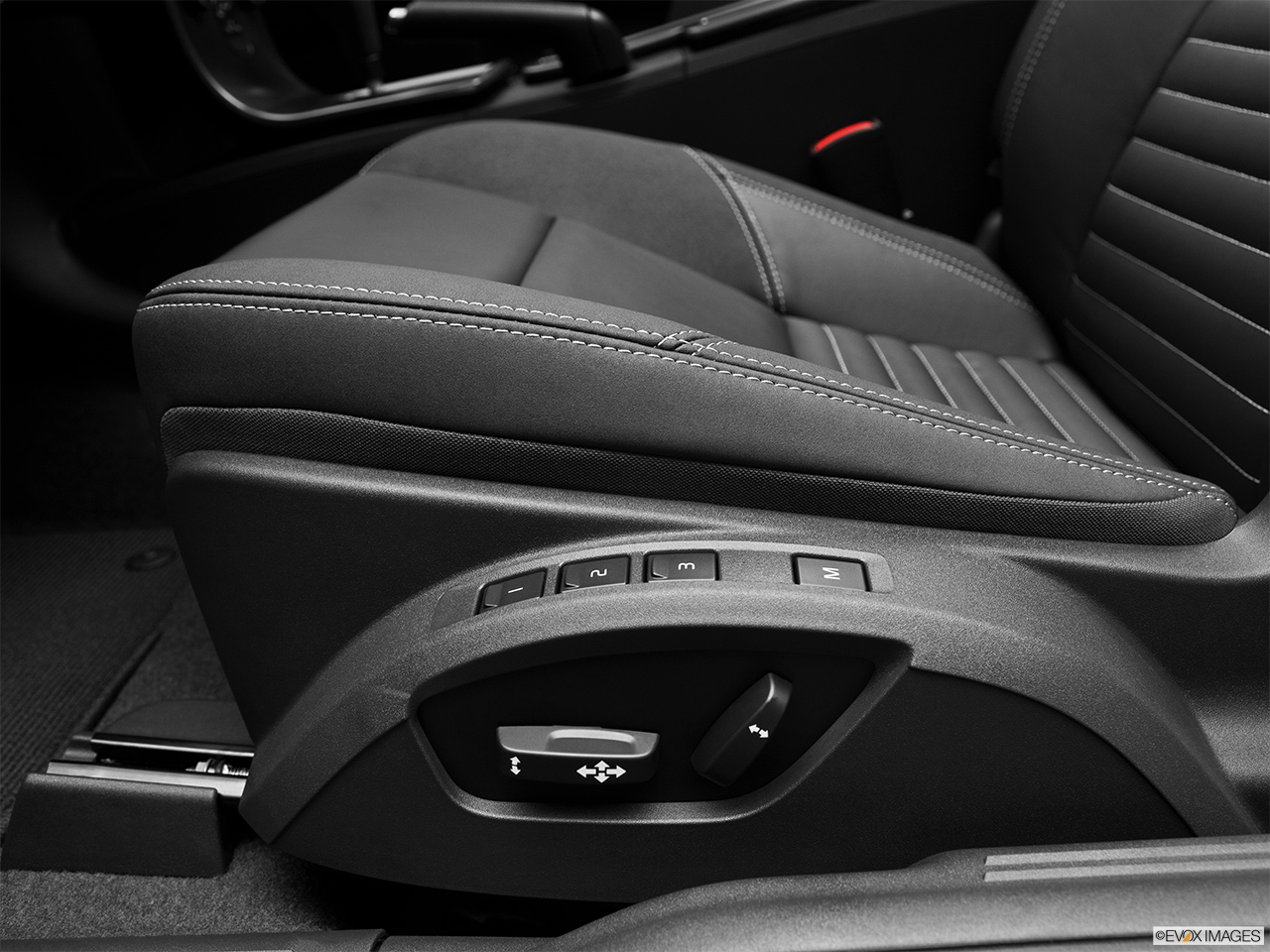 2012 Volvo C30 T5 R-Design Seat Adjustment Controllers. 