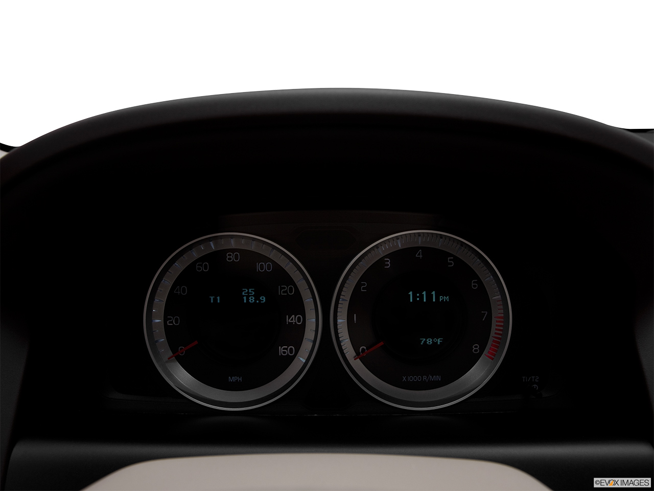 2012 Volvo XC60 3.2L Speedometer/tachometer. 