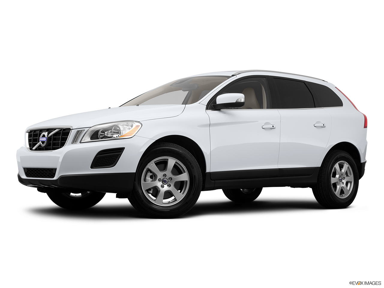 2012 Volvo XC60 3.2L Low/wide front 5/8. 