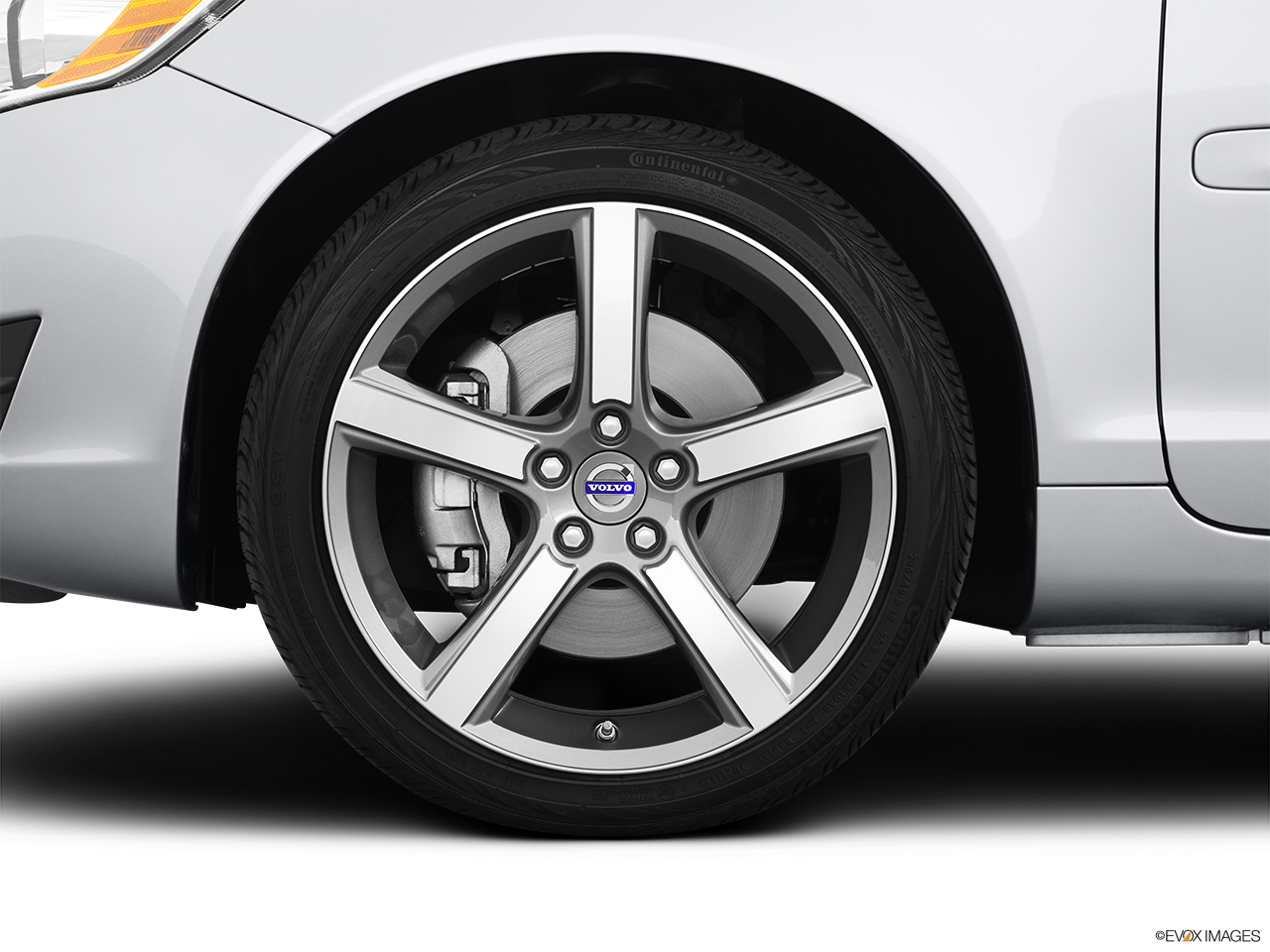 2012 Volvo C70 T5 Front Drivers side wheel at profile. 