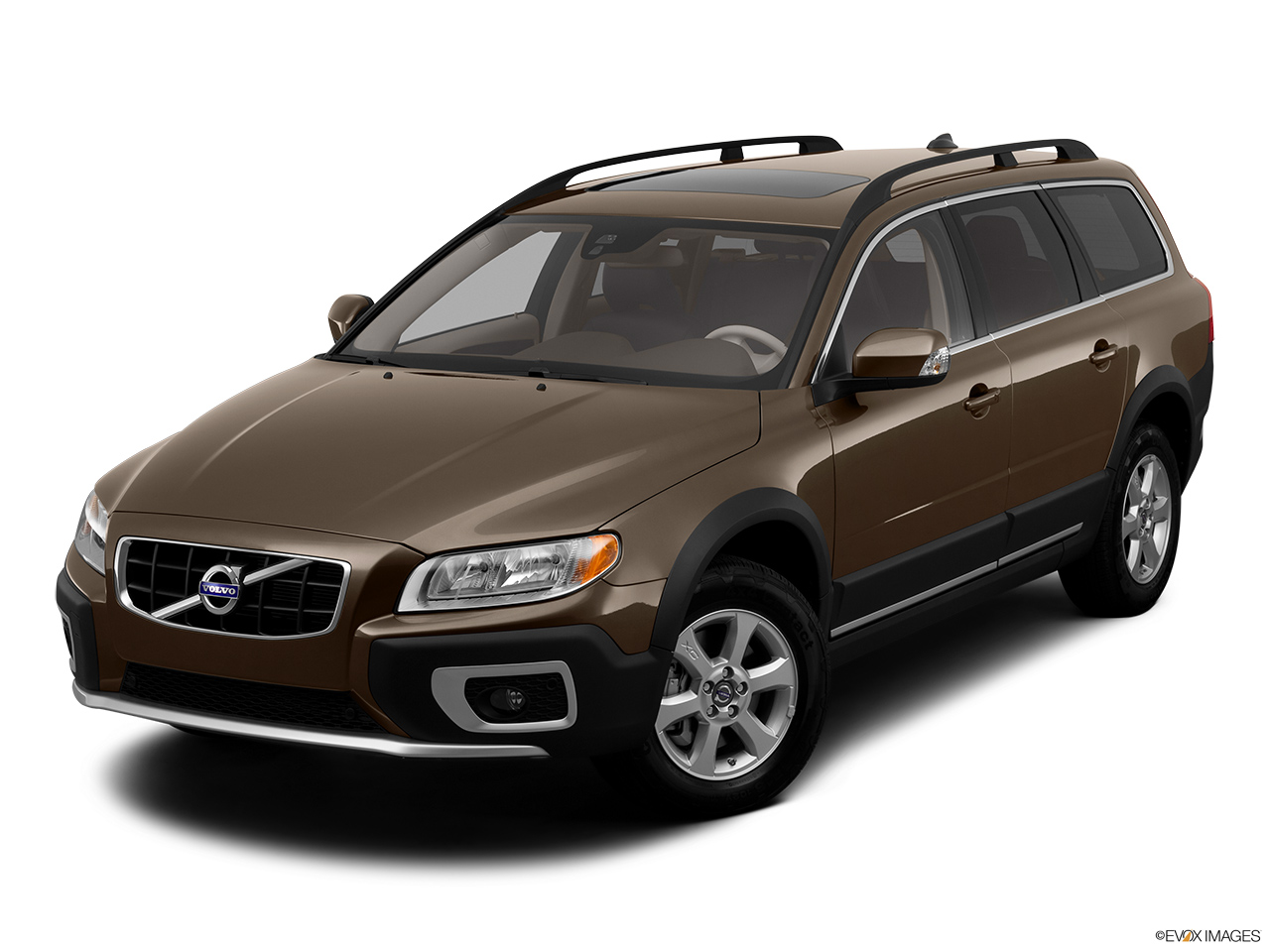 2012 Volvo XC70 3.2L Front angle view. 