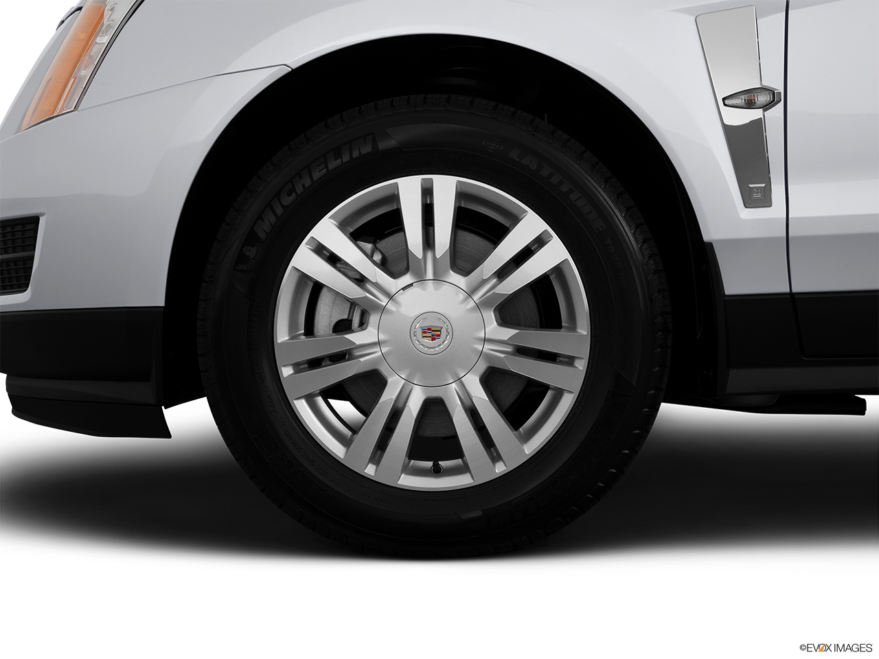 2012 Cadillac SRX Luxury Collection Front Drivers side wheel at profile. 