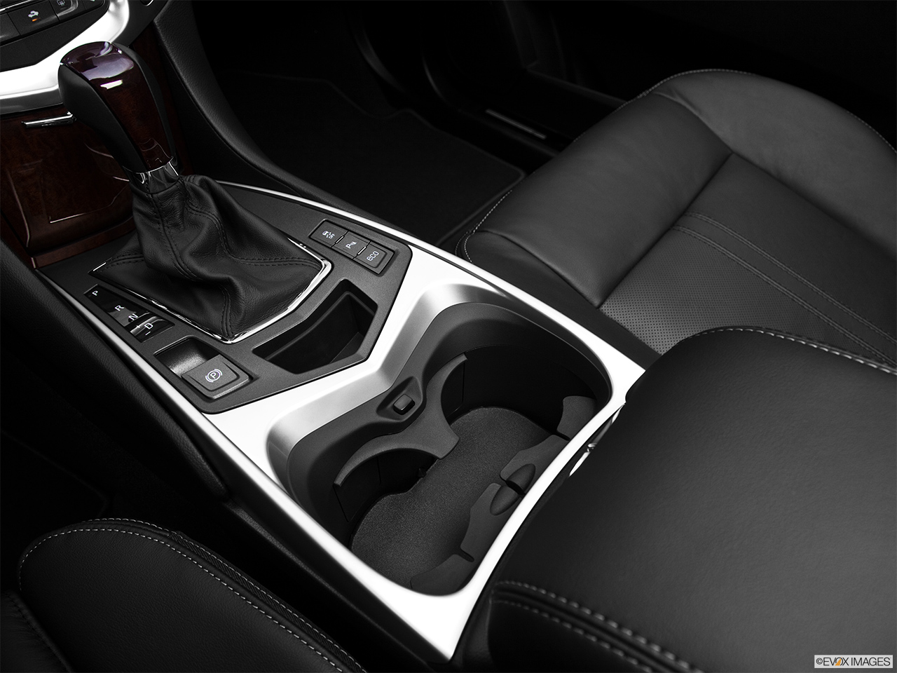 2012 Cadillac SRX Luxury Collection Cup holders. 