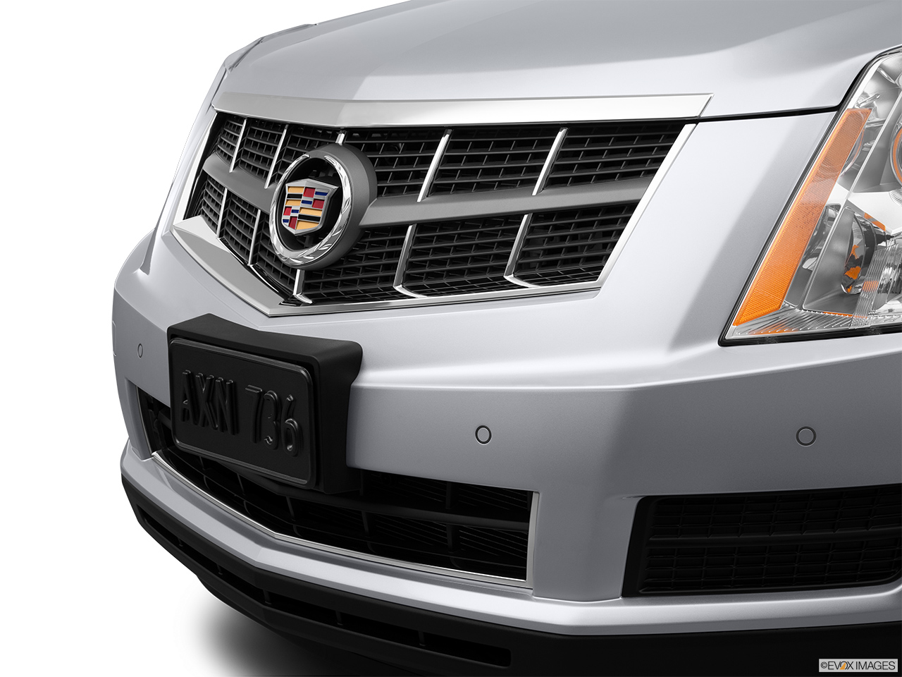 2012 Cadillac SRX Luxury Collection Close up of Grill. 