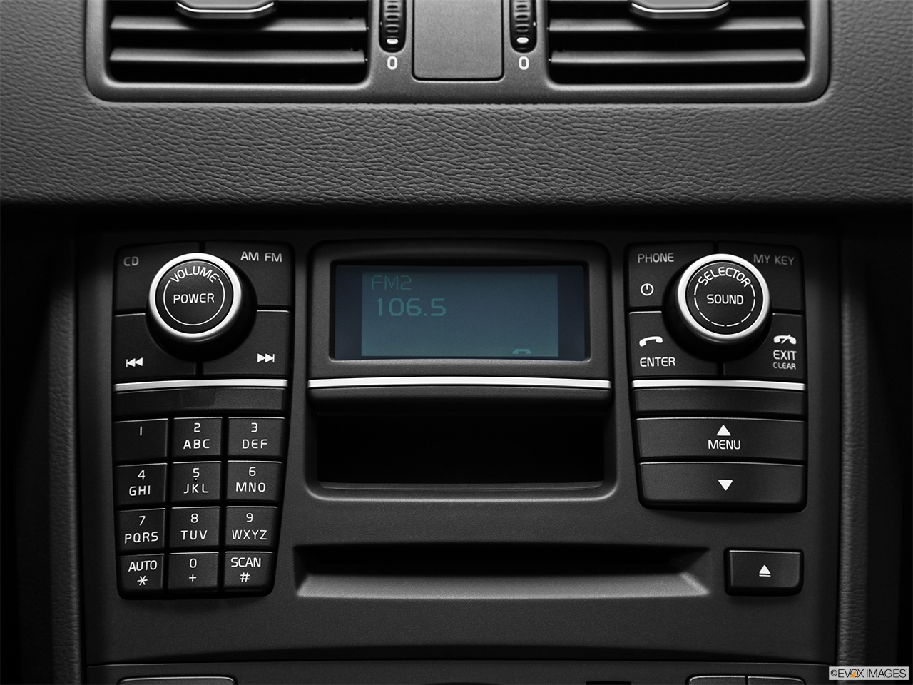 2012 Volvo XC90 R-Design Closeup of radio head unit 