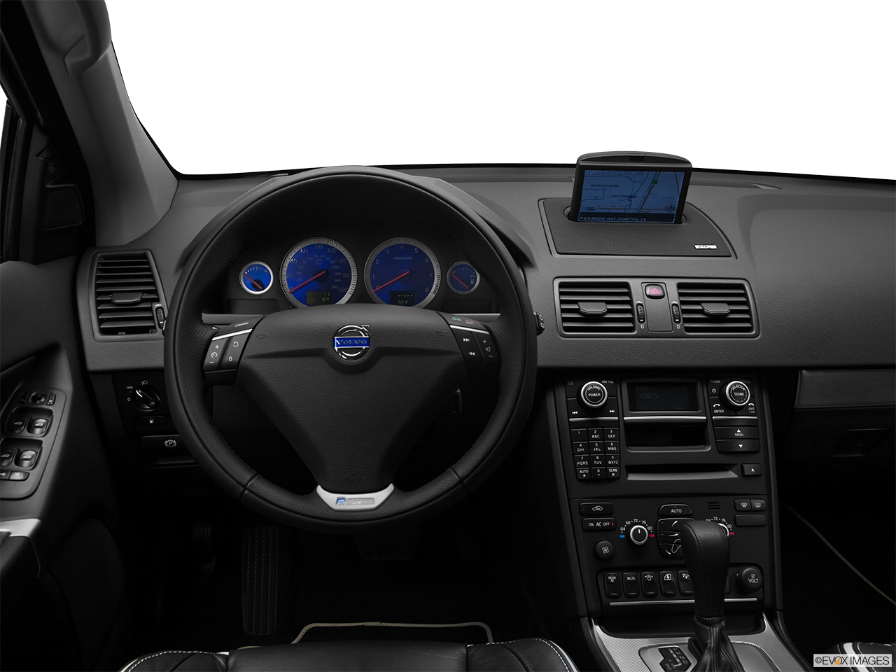 2012 Volvo XC90 R-Design Steering wheel/Center Console. 