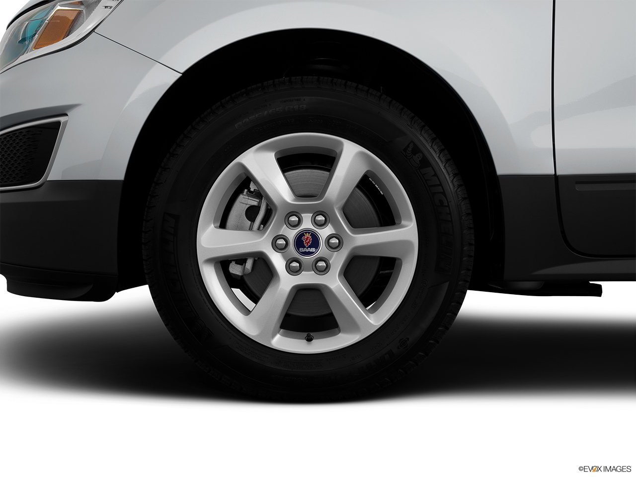 2011 Saab 9-4X 3.0i Front Drivers side wheel at profile. 