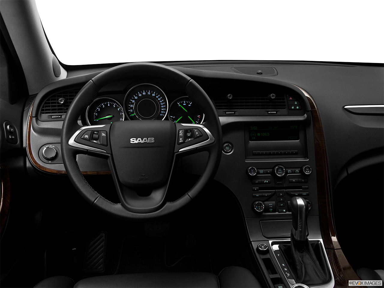 2011 Saab 9-4X 3.0i Steering wheel/Center Console. 