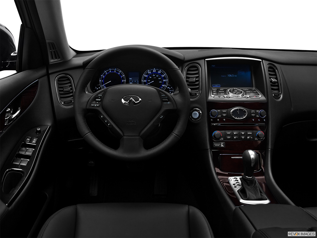 2012 Infiniti EX EX35 Journey Steering wheel/Center Console. 