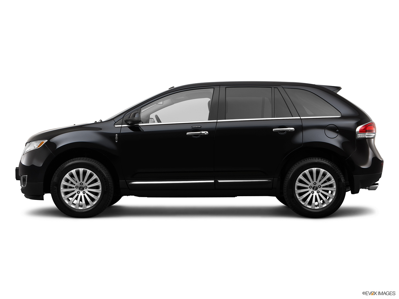 2023 Lincoln MKX   Side