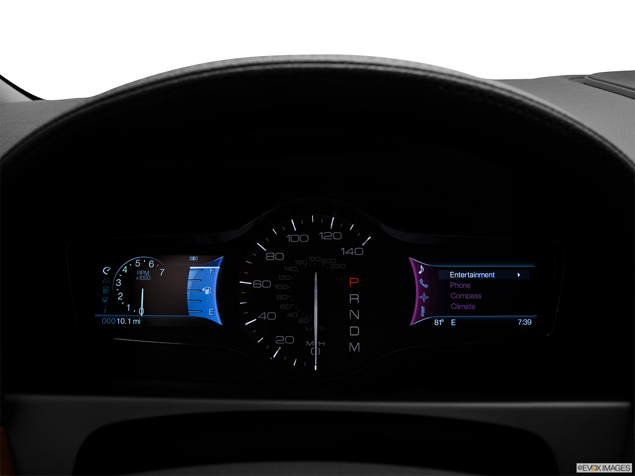 2012 Lincoln MKX FWD Speedometer/tachometer. 
