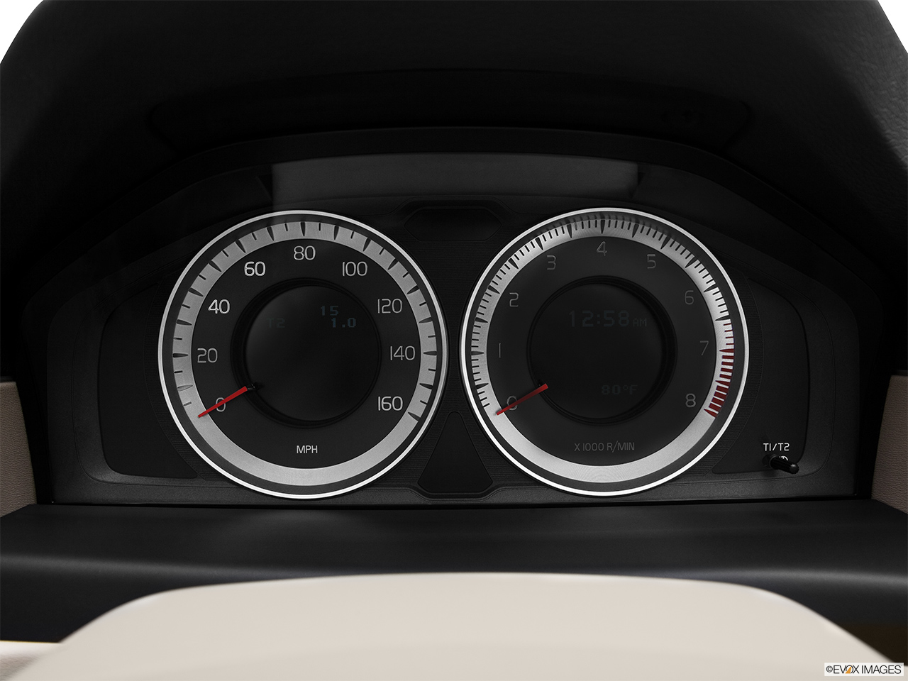 2012 Volvo S80 3.2 Speedometer/tachometer. 