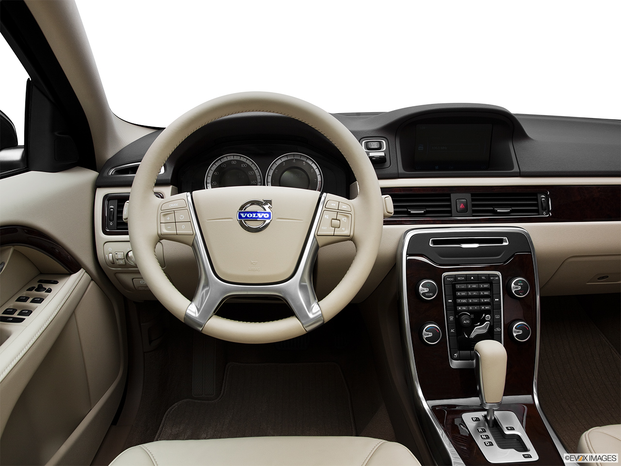2012 Volvo S80 3.2 Steering wheel/Center Console. 
