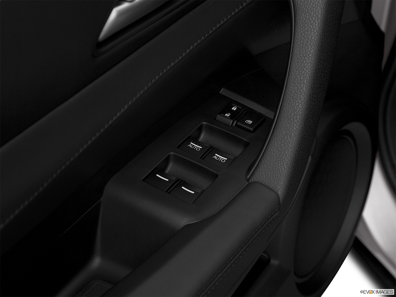 2012 Acura ZDX ZDX Advance Driver's side inside window controls. 