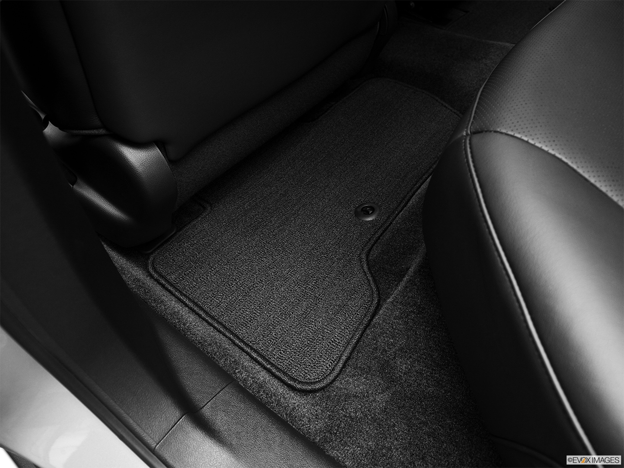 2012 Acura ZDX ZDX Advance Rear driver's side floor mat. Mid-seat level from outside looking in. 