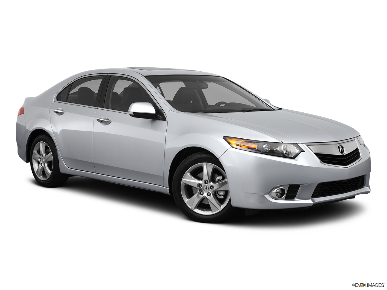 2012 Acura TSX 5-Speed Automatic Front passenger 3/4 w/ wheels turned. 