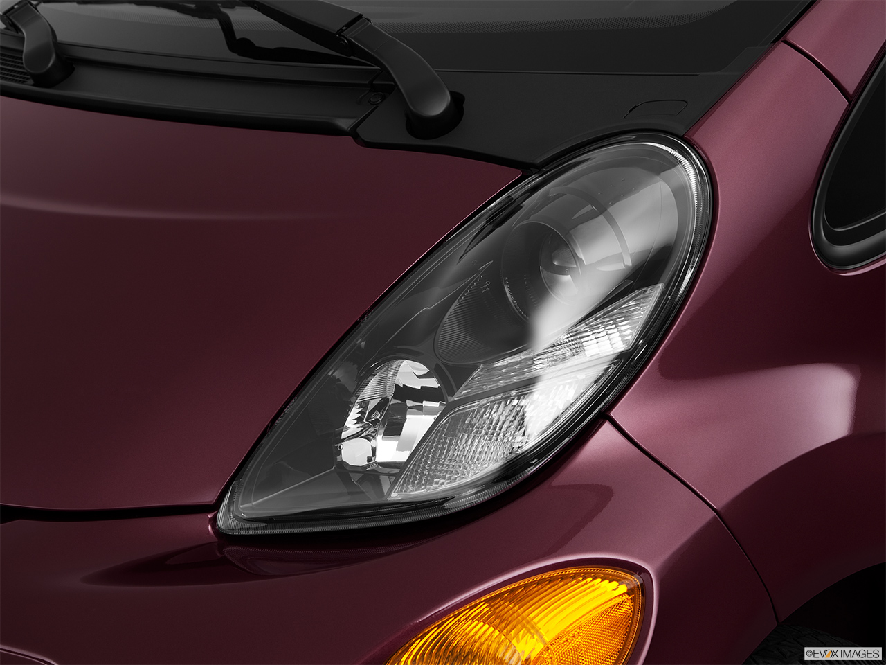2012 Mitsubishi i-Miev SE Drivers Side Headlight. 